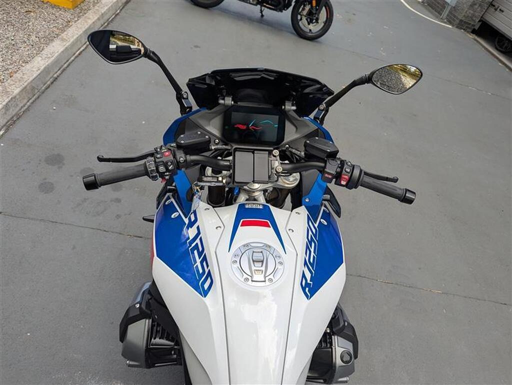 
								2024 BMW R 1250 RS SE Claw-shifted Cardan full									