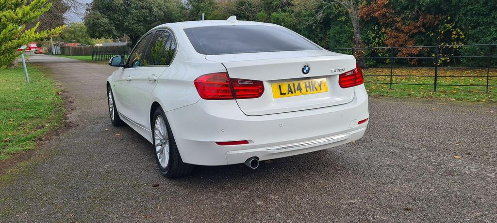 
								2014 BMW 3 Series 2.0 320i Luxury Auto full									