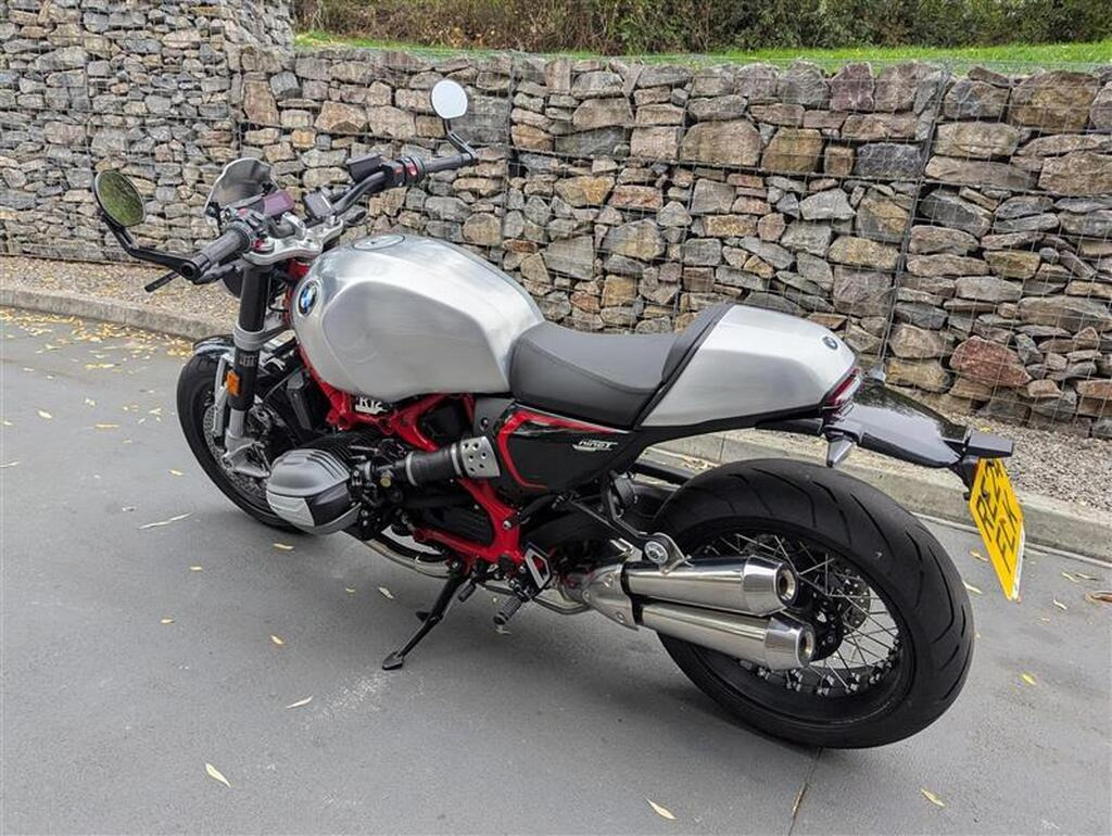 
								2024 BMW R 12 nineT 1200 Claw-shifted Cardan full									