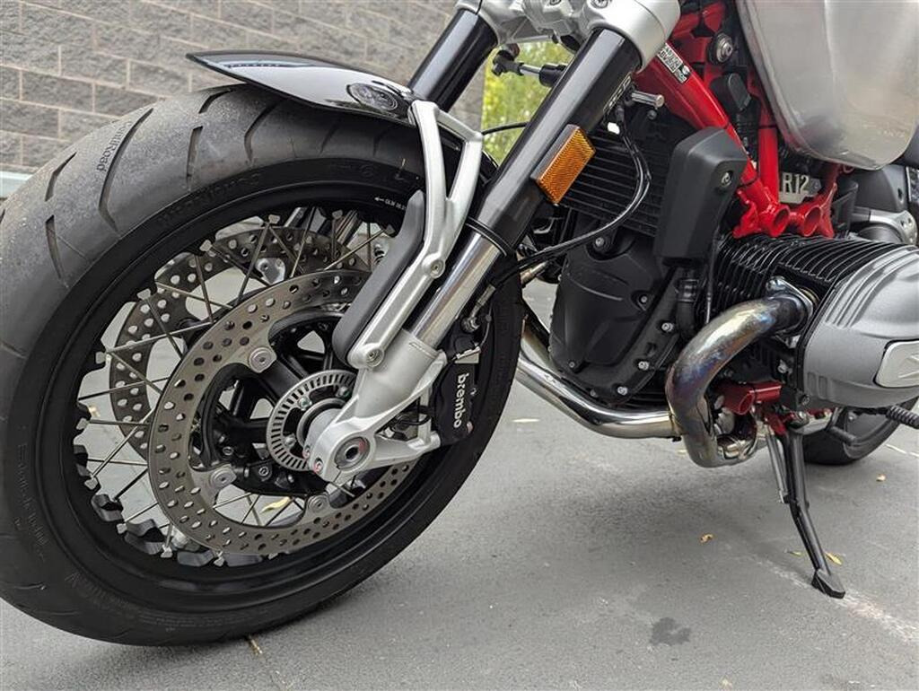 2024 BMW R 12 nineT 1200 Claw-shifted Cardan