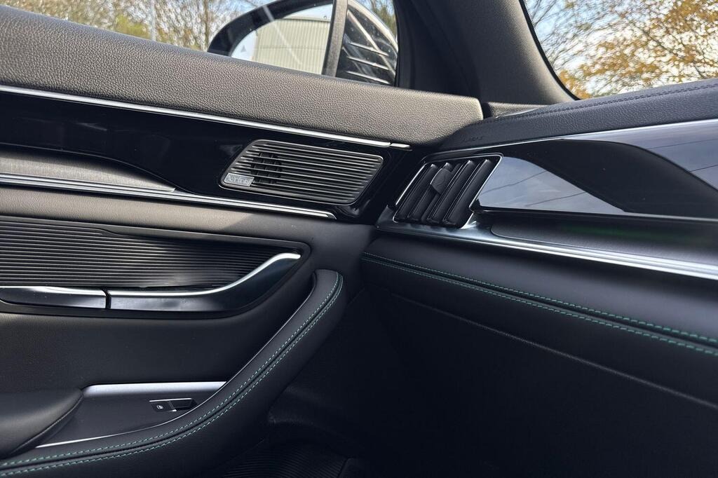 
								2025 BYD Seal U 1.5 DM-i 26.6kWh Comfort CVT Auto full									