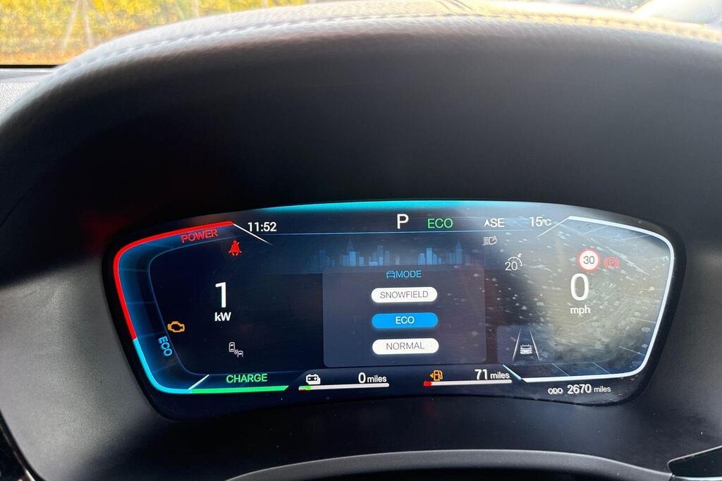 
								2025 BYD Seal U 1.5 DM-i 26.6kWh Comfort CVT Auto full									