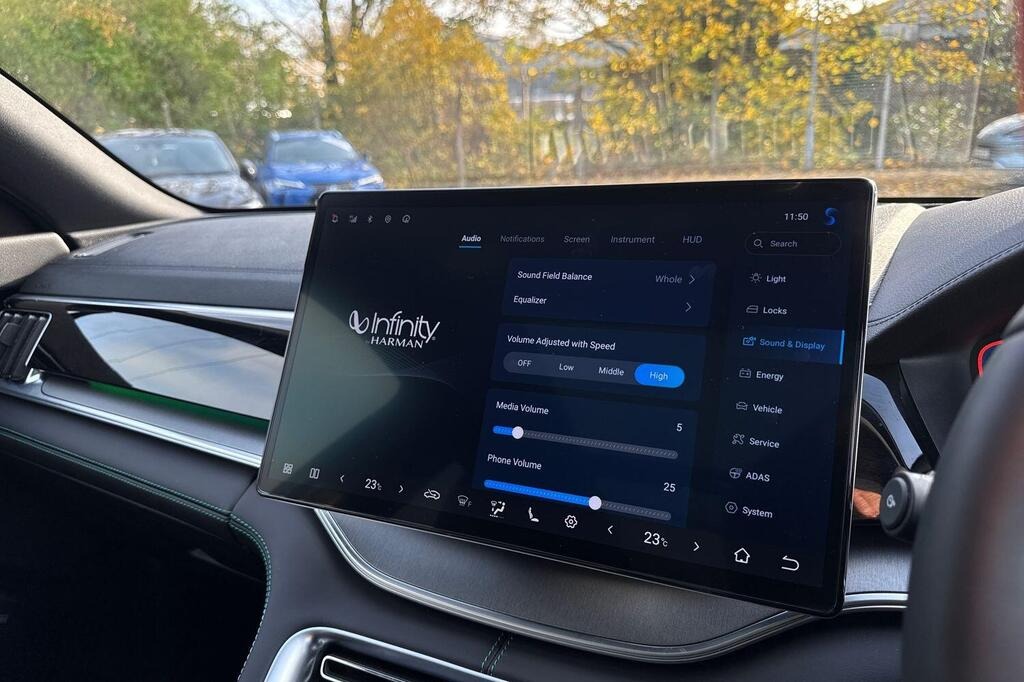 
								2025 BYD Seal U 1.5 DM-i 26.6kWh Comfort CVT Auto full									