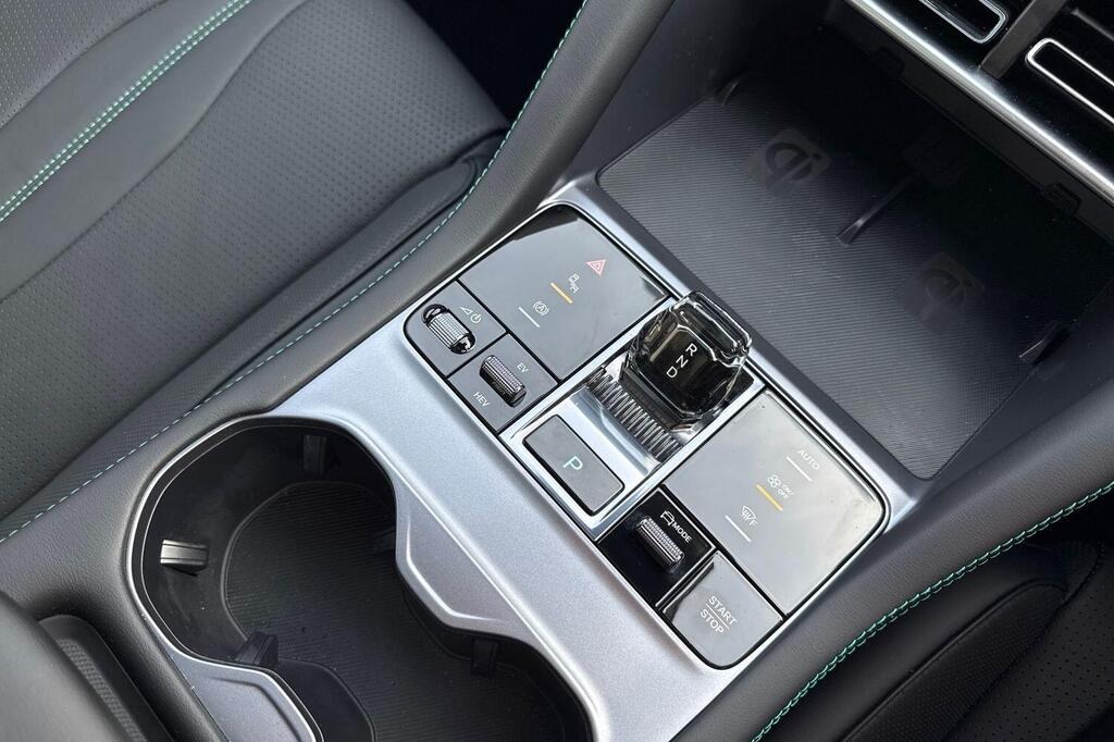 
								2025 BYD Seal U 1.5 DM-i 26.6kWh Comfort CVT Auto full									