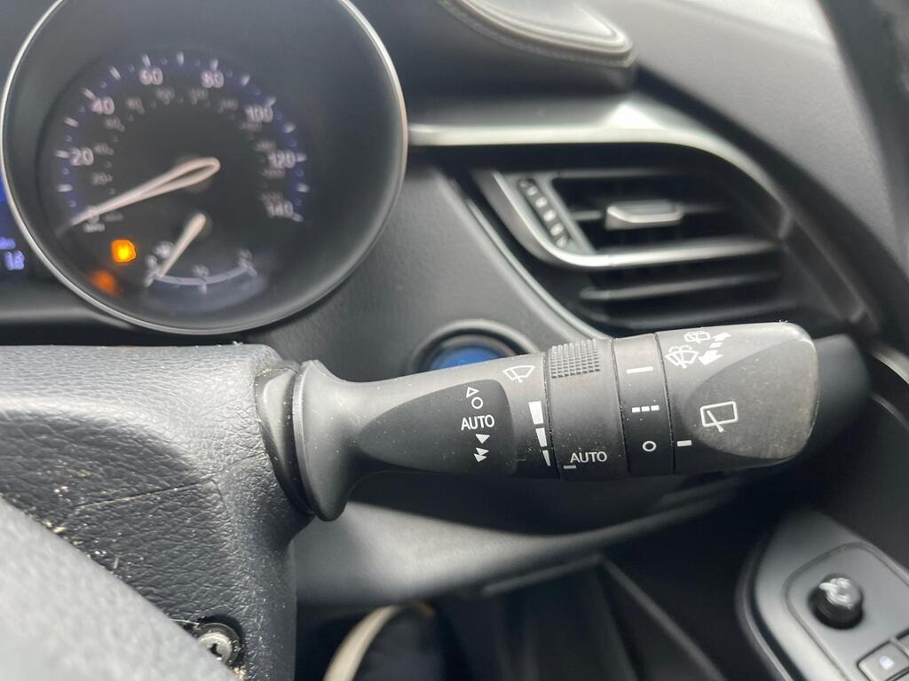 
								2019 Toyota C-HR 1.8 VVT-h Icon CVT full									