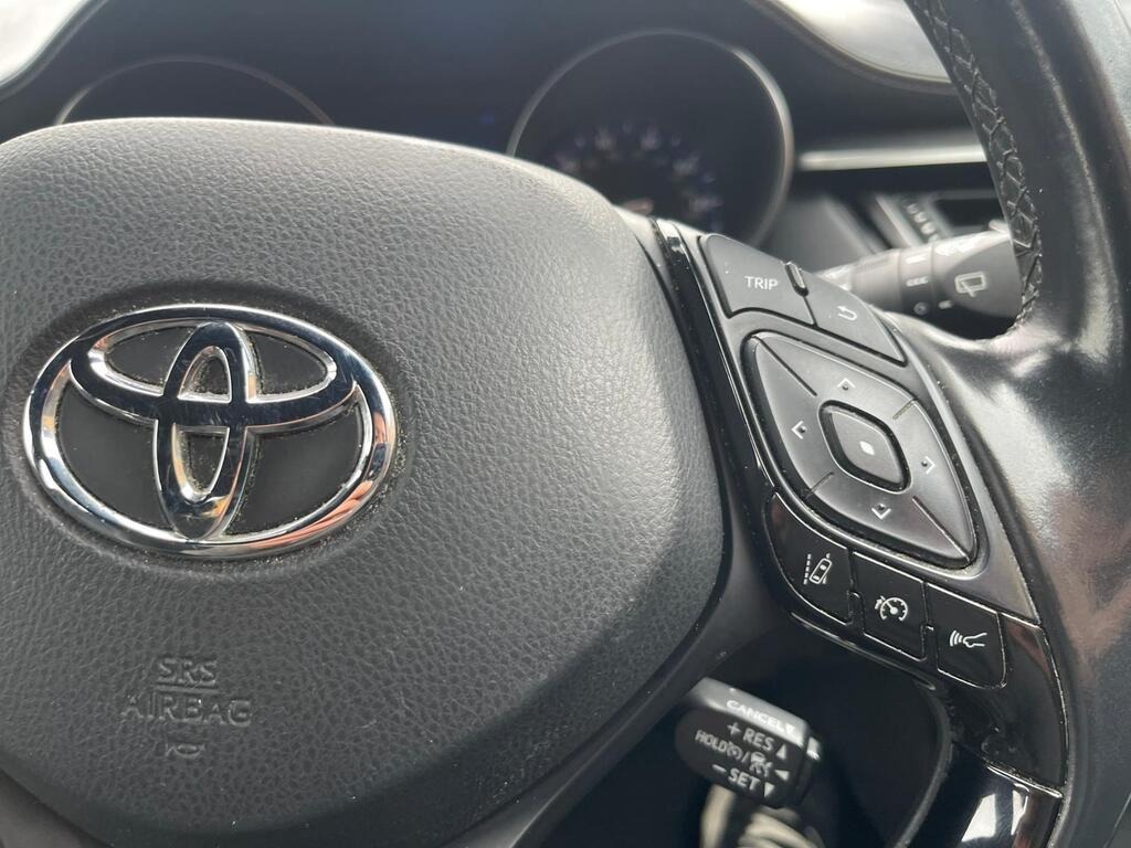 
								2019 Toyota C-HR 1.8 VVT-h Icon CVT full									