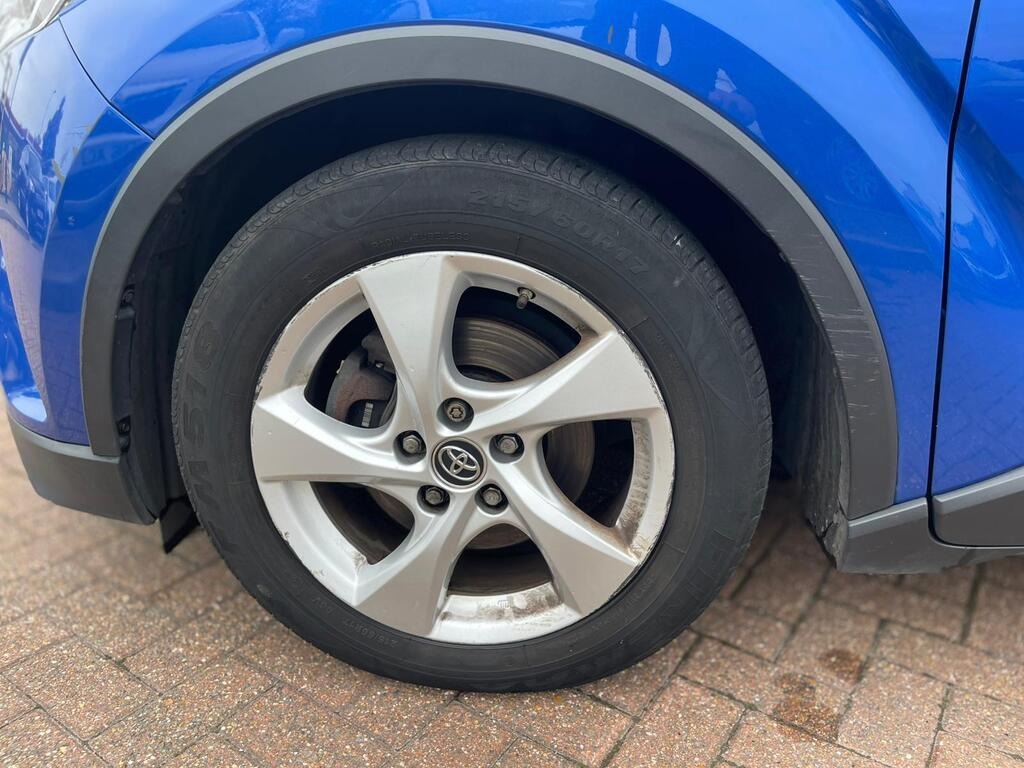 
								2019 Toyota C-HR 1.8 VVT-h Icon CVT full									