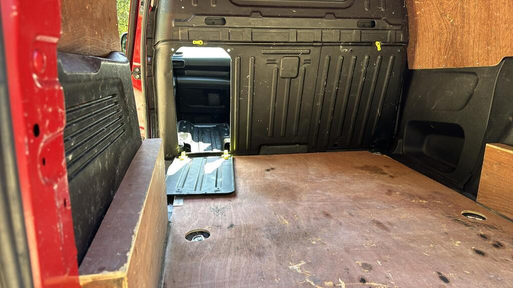 
								2020 Citroen Berlingo 1.5 BlueHDi 1000 Driver M SWB full									