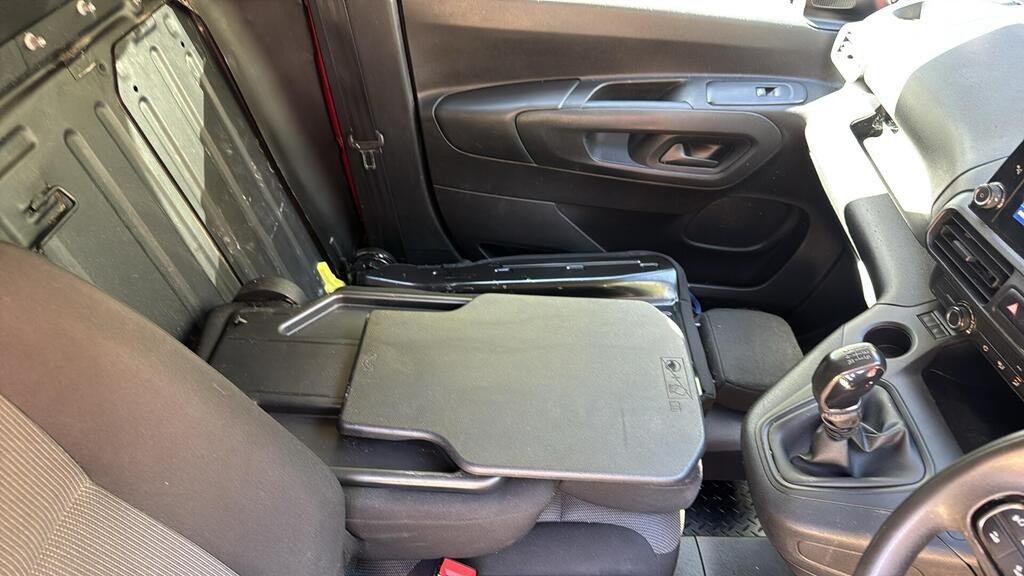 
								2020 Citroen Berlingo 1.5 BlueHDi 1000 Driver M SWB full									