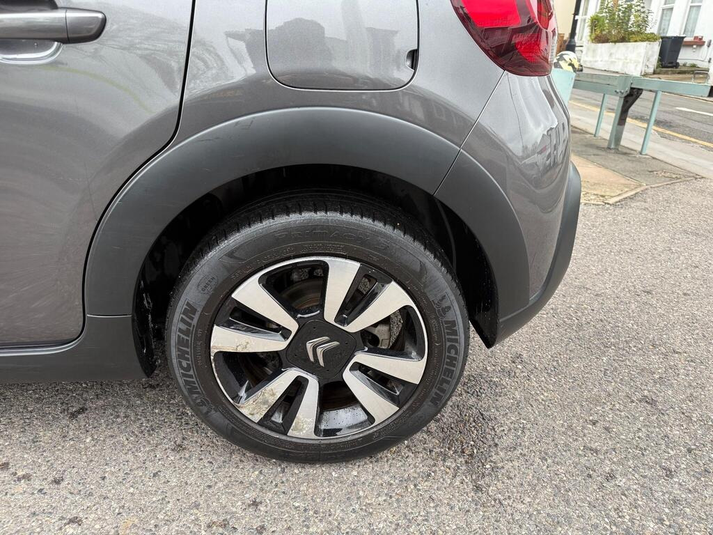 
								2017 Citroen C31.2 PureTech Flair EAT6 full									