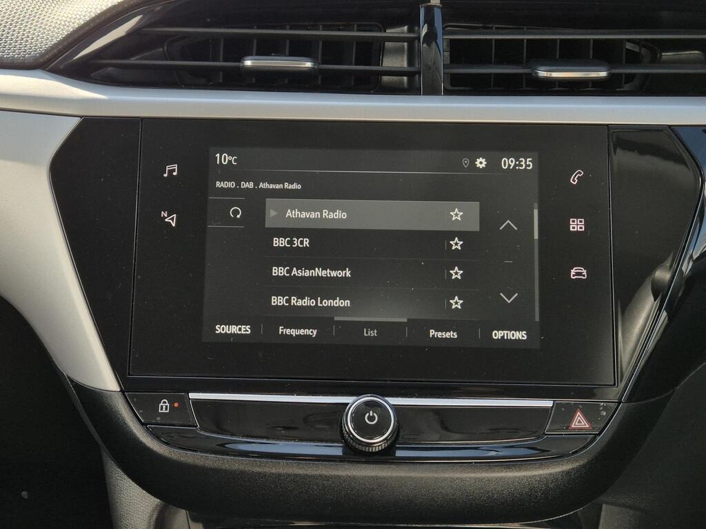 
								2023 Vauxhall Corsa 1.2 Design full									