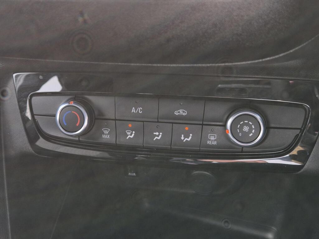 
								2023 Vauxhall Corsa 1.2 Design full									