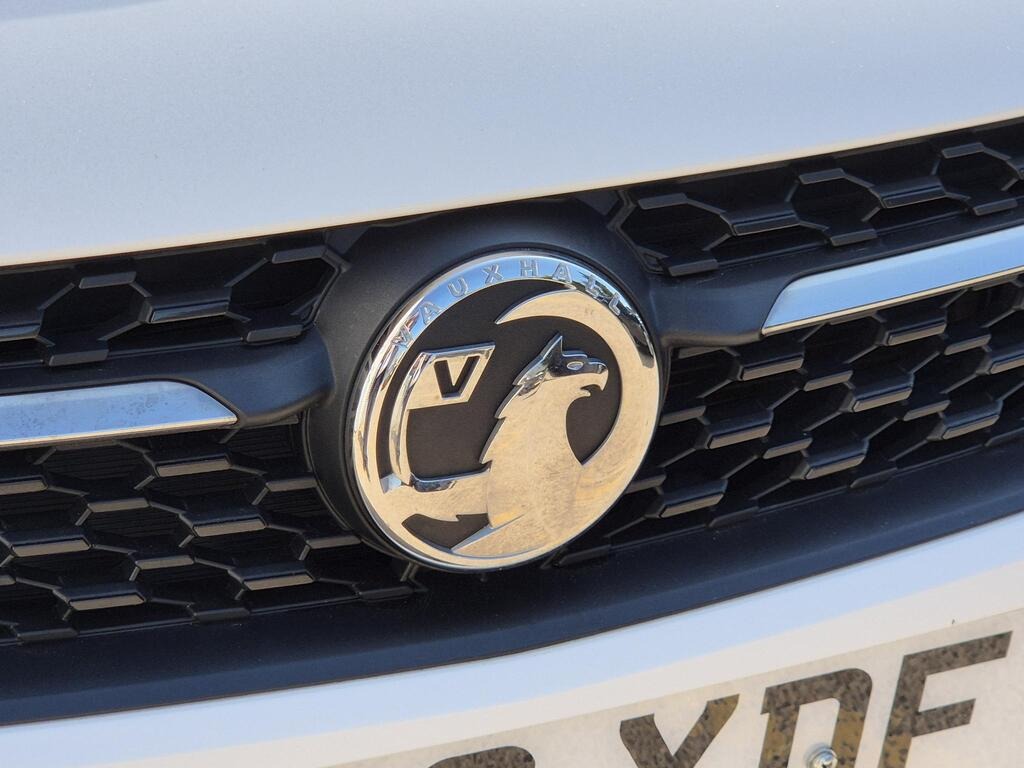 
								2023 Vauxhall Corsa 1.2 Design full									