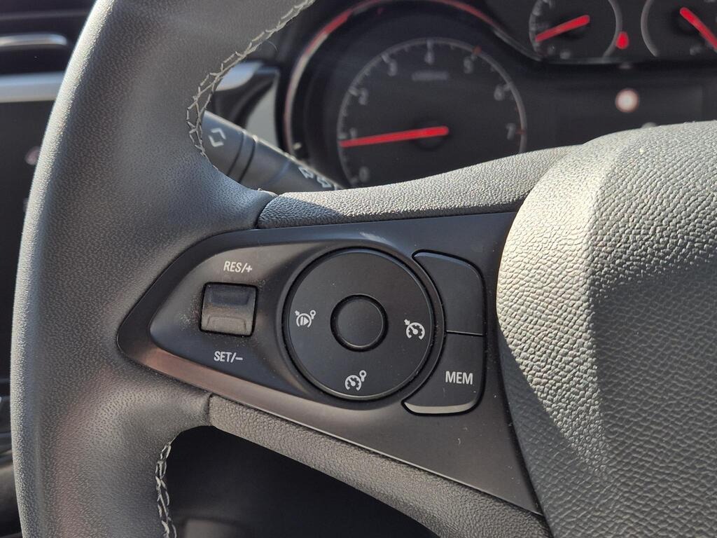 
								2023 Vauxhall Corsa 1.2 Design full									