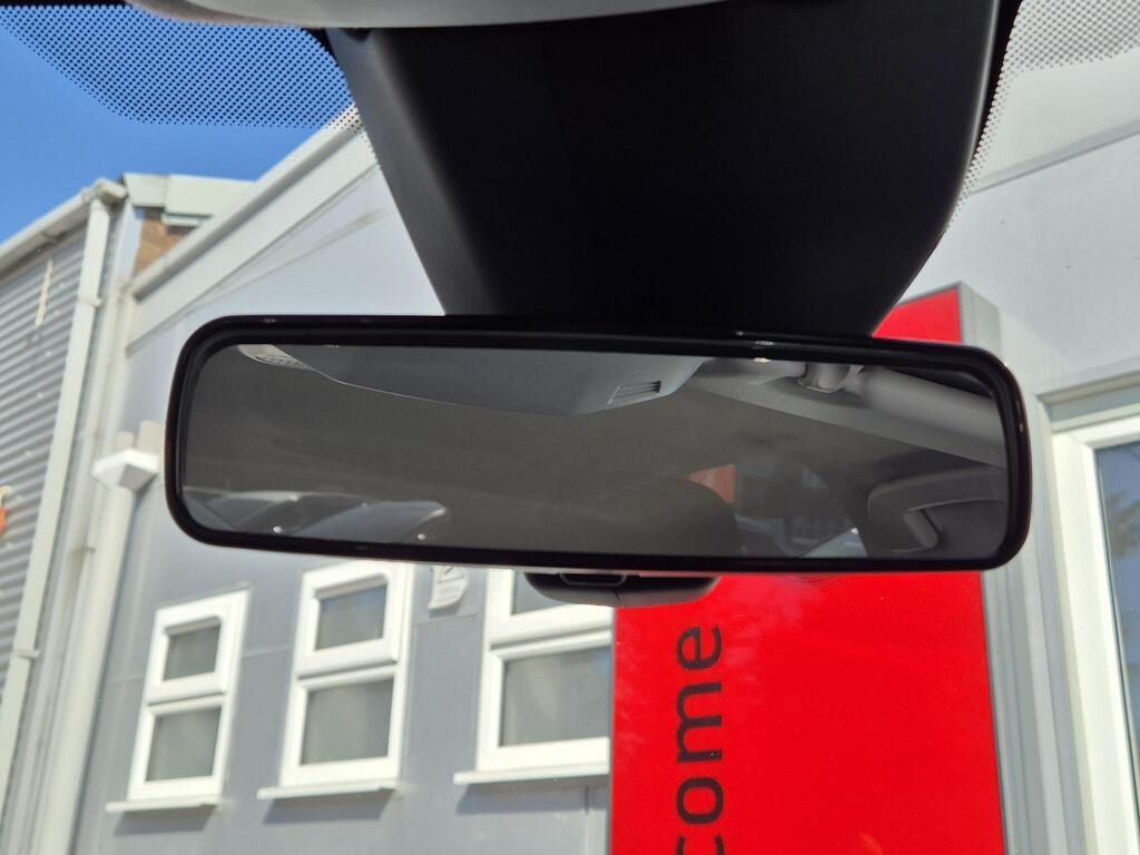 
								2023 Vauxhall Corsa 1.2 Design full									