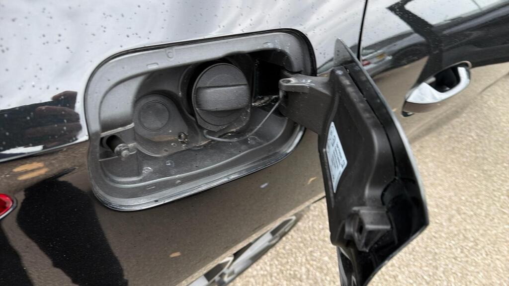 
								2025 CUPRA Leon 1.5 eTSI V1 DSG full									