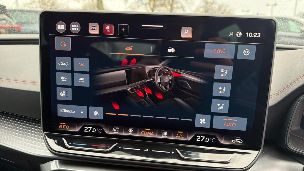 
								2025 CUPRA Leon 1.5 eTSI V1 DSG full									