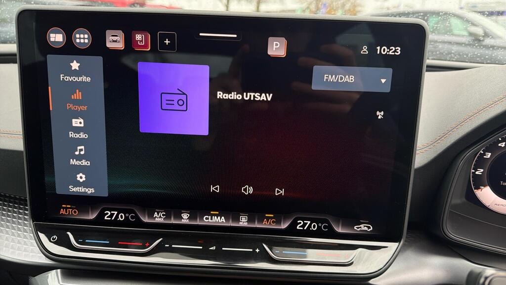 
								2025 CUPRA Leon 1.5 eTSI V1 DSG full									