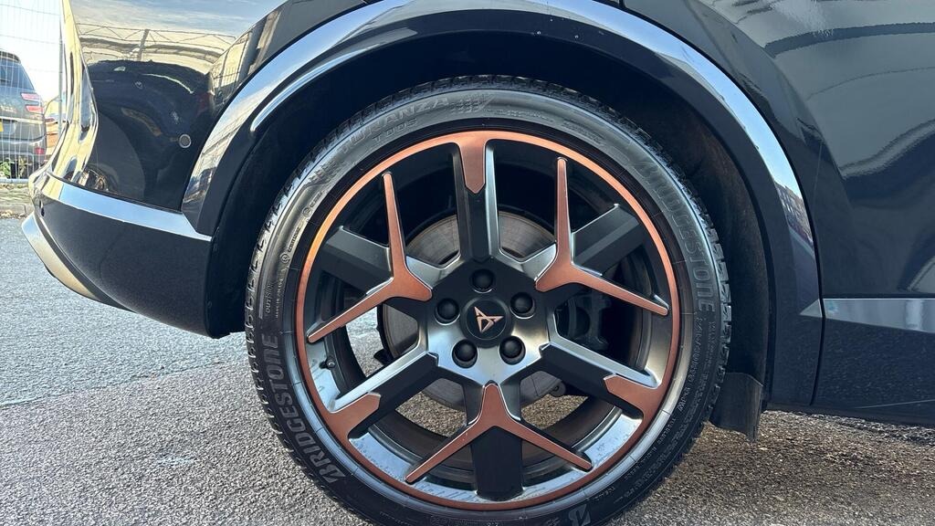 
								2025 CUPRA Formentor 2.0 TSI VZ3 DSG 4Drive full									