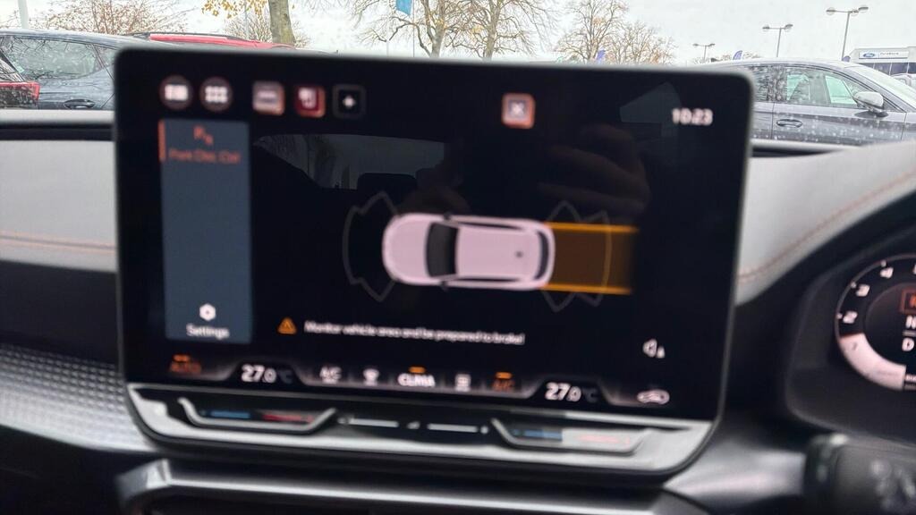 
								2025 CUPRA Leon 1.5 eTSI V1 DSG full									