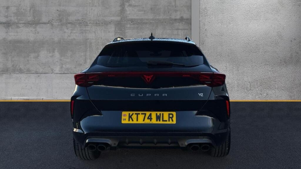 
								2025 CUPRA Formentor 2.0 TSI VZ3 DSG 4Drive full									