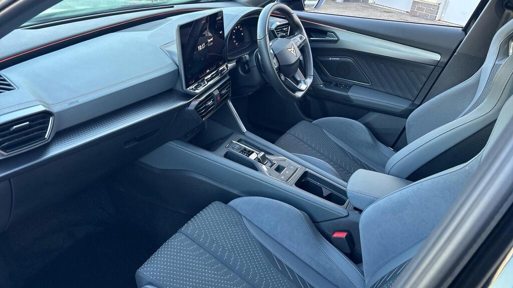 
								2025 CUPRA Formentor 2.0 TSI VZ3 DSG 4Drive full									