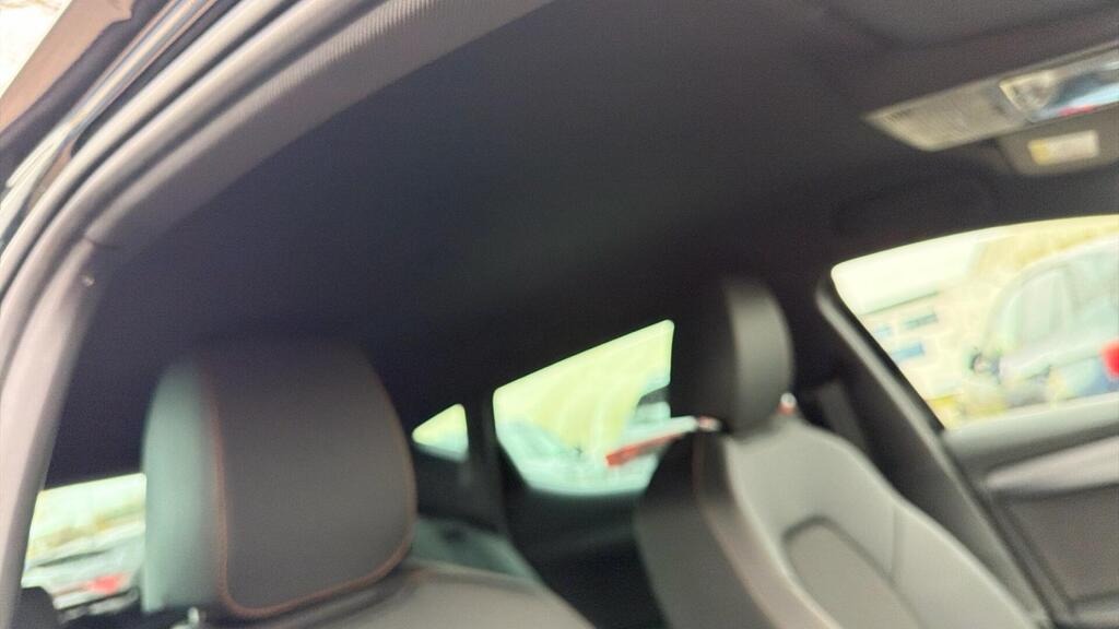 2025 CUPRA Leon 1.5 eTSI V1 DSG