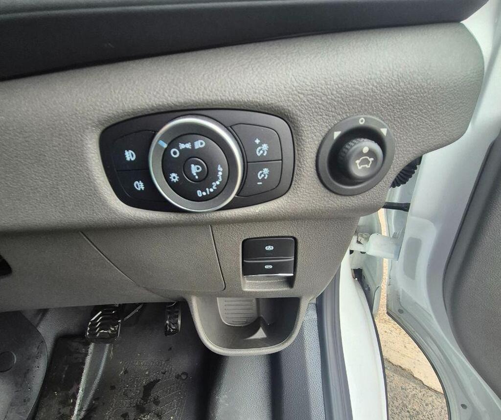 
								2024 Etrusco V 5.9 2-Berth Motorhome full									