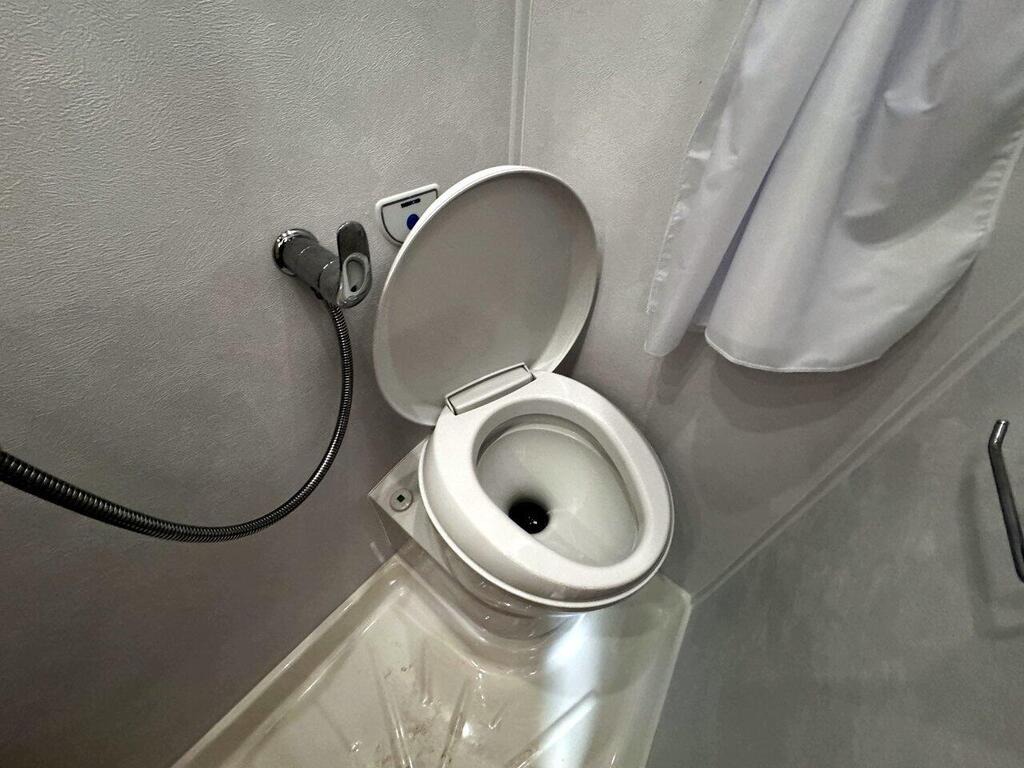 
								2022 Auto-Trail V-Line 669 S 2.2 full									