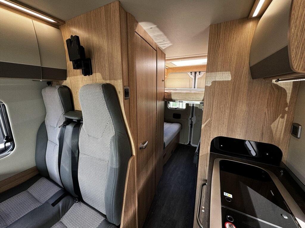 
								2022 Auto-Trail V-Line 669 S 2.2 full									