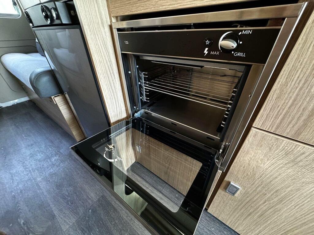 
								2022 Auto-Trail V-Line 669 S 2.2 full									