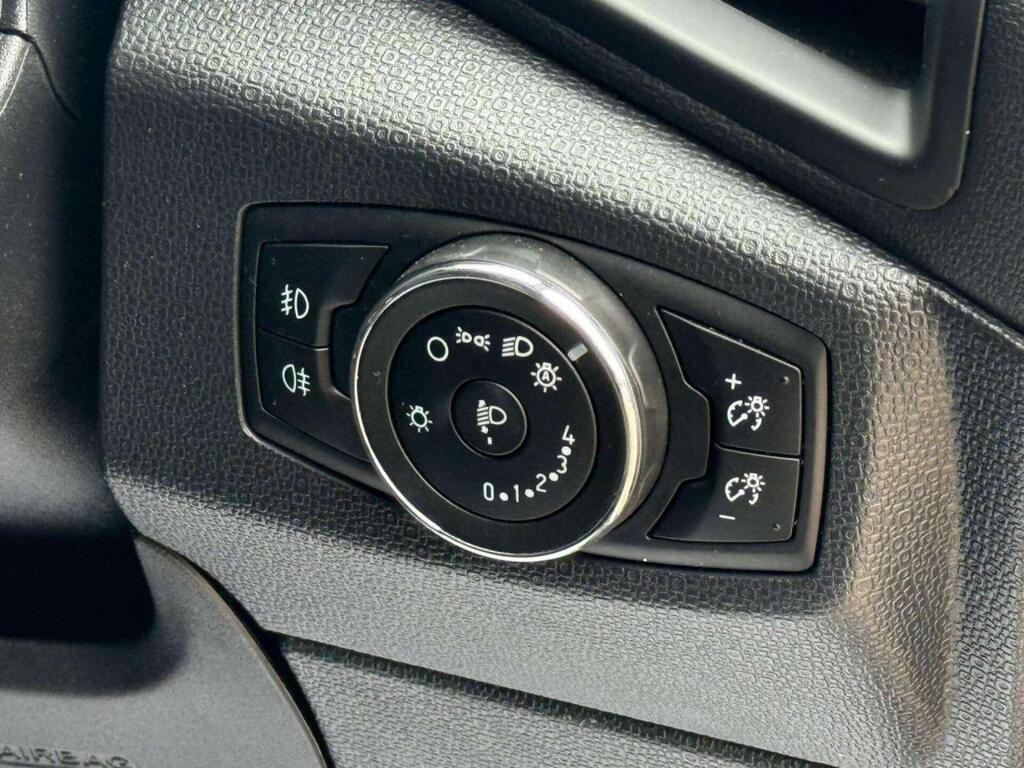 
								2018 Ford EcoSport 1.0T EcoBoost Titanium full									