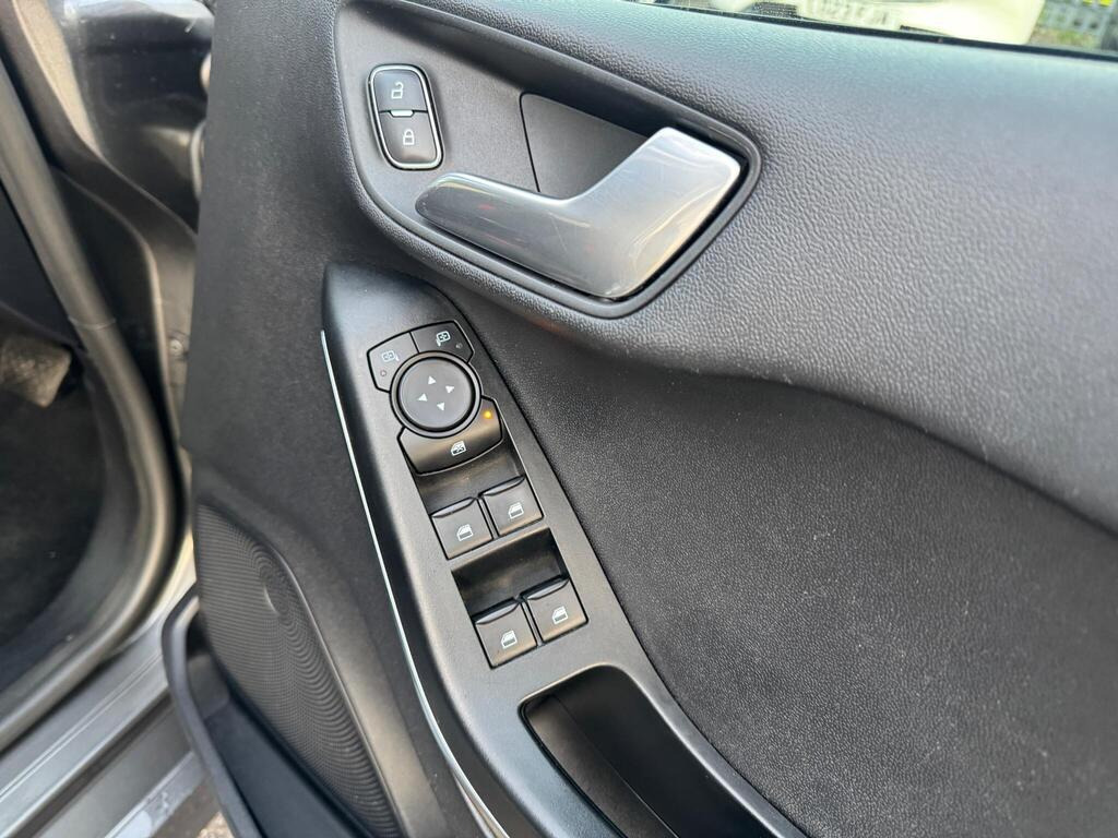 
								2022 Ford Fiesta 1.0T EcoBoost MHEV ST-Line DCT full									