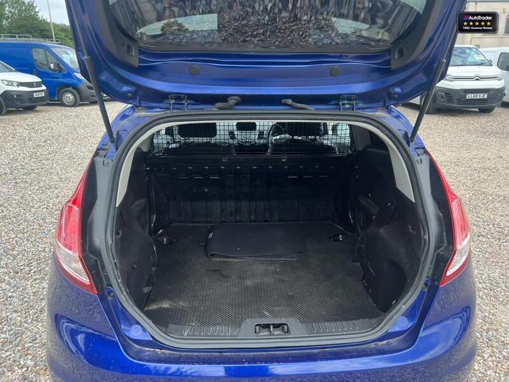 
								2017 Ford Fiesta Van SWB L1H1 Sport TDCi full									