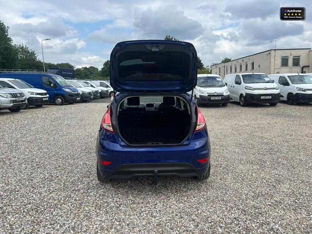 
								2017 Ford Fiesta Van SWB L1H1 Sport TDCi full									