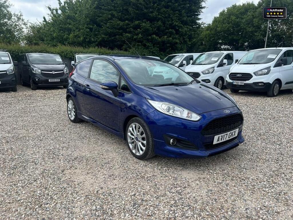
								2017 Ford Fiesta Van SWB L1H1 Sport TDCi full									