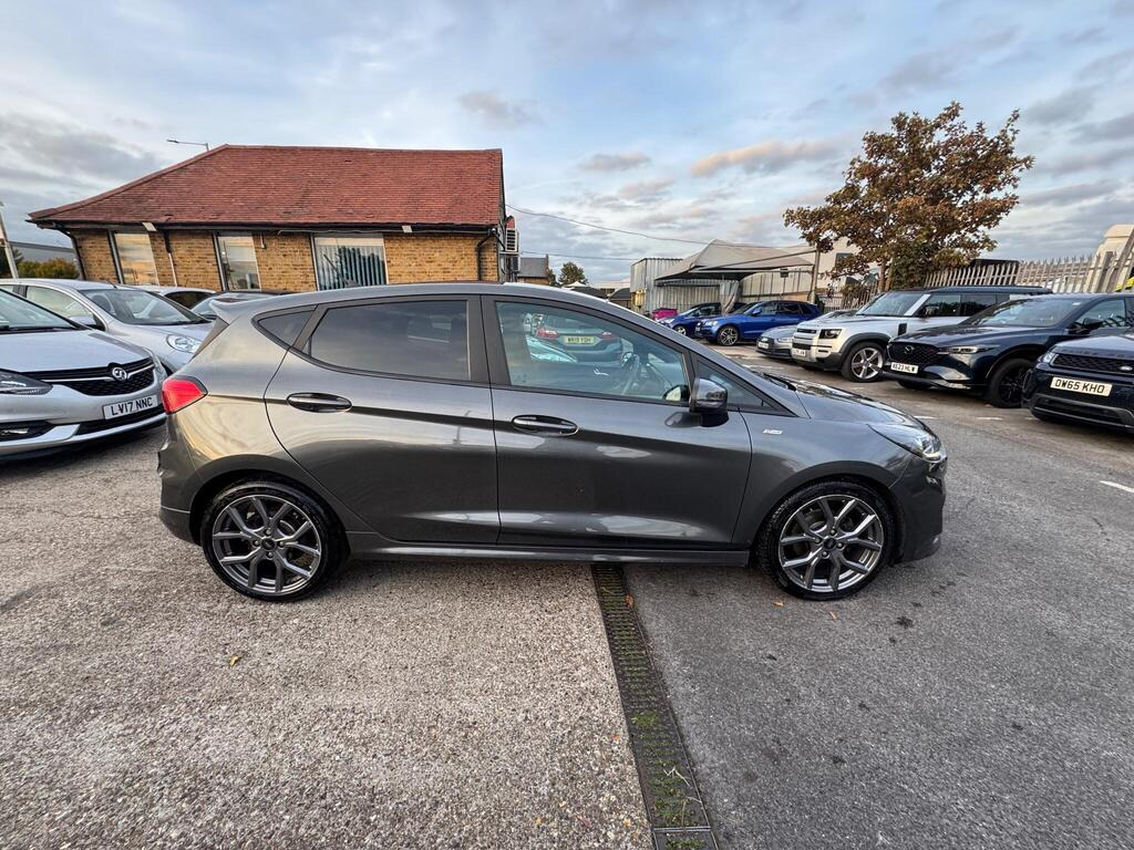 
								2022 Ford Fiesta 1.0T EcoBoost MHEV ST-Line DCT full									