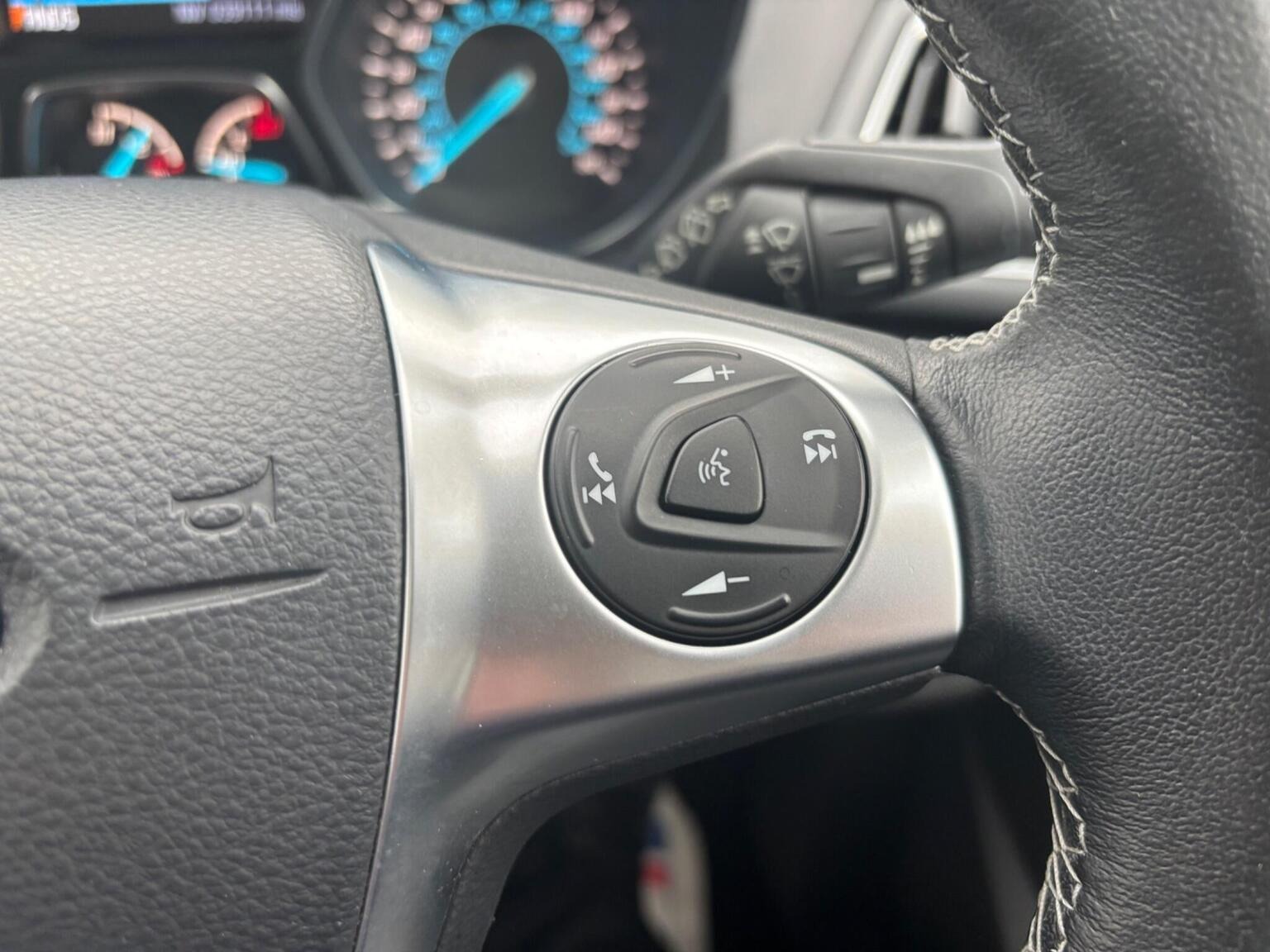 
								2016 Ford Kuga 2.0 TDCi Titanium X Sport Powershift AWD full									