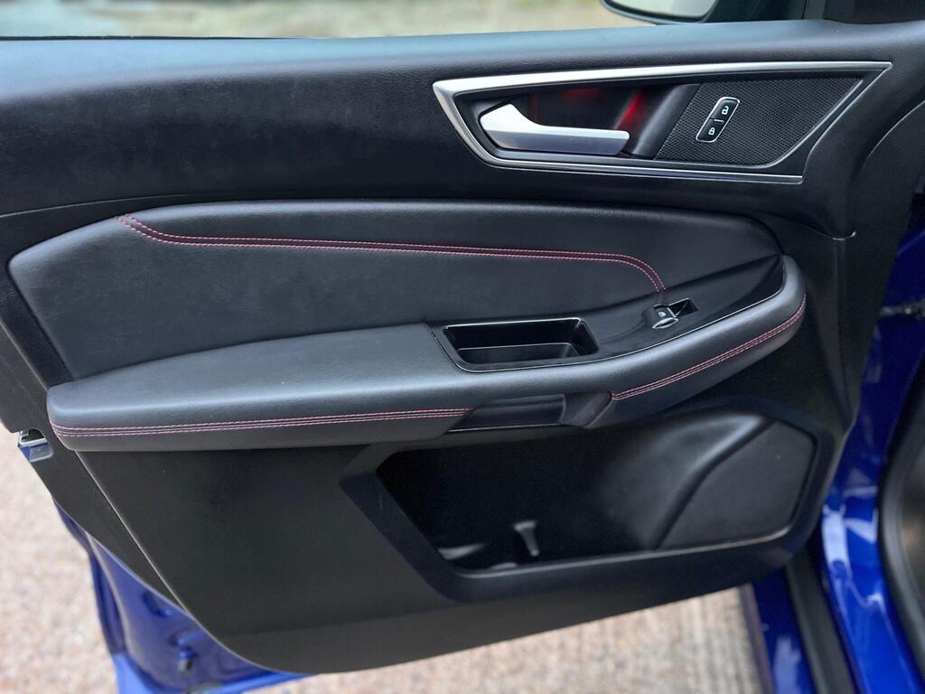 
								2018 Ford S-Max 2.0 TDCi ST-Line Powershift full									