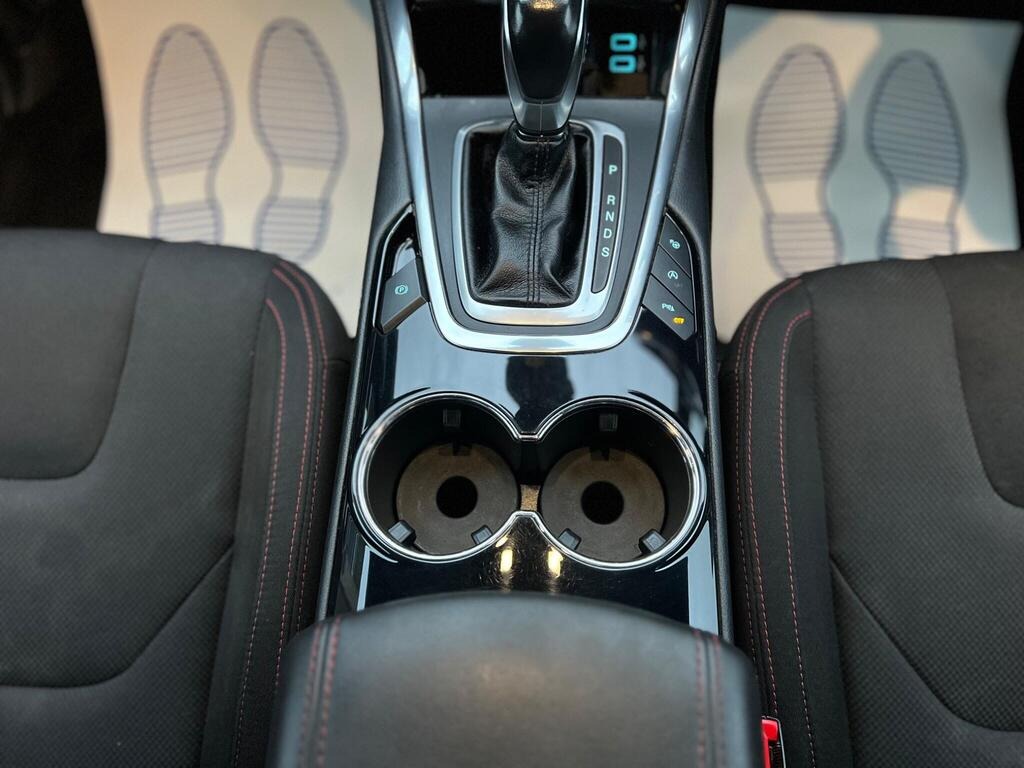 
								2018 Ford S-Max 2.0 TDCi ST-Line Powershift full									