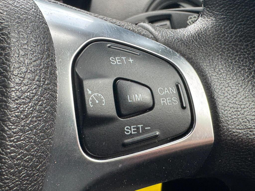 
								2022 Ford Transit Courier 1.0 EcoBoost Limited L1 full									