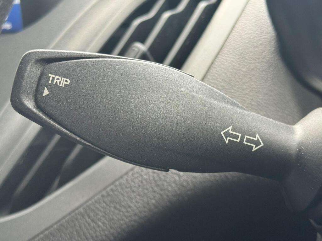 
								2022 Ford Transit Courier 1.0 EcoBoost Limited L1 full									