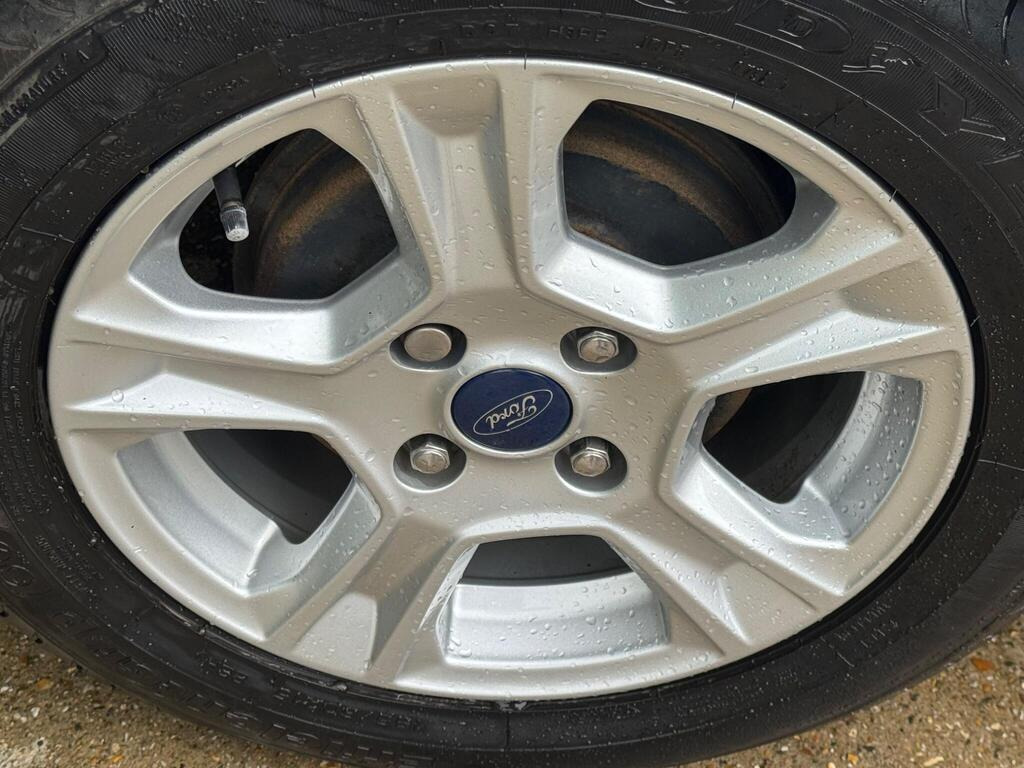 
								2022 Ford Transit Courier 1.0 EcoBoost Limited L1 full									