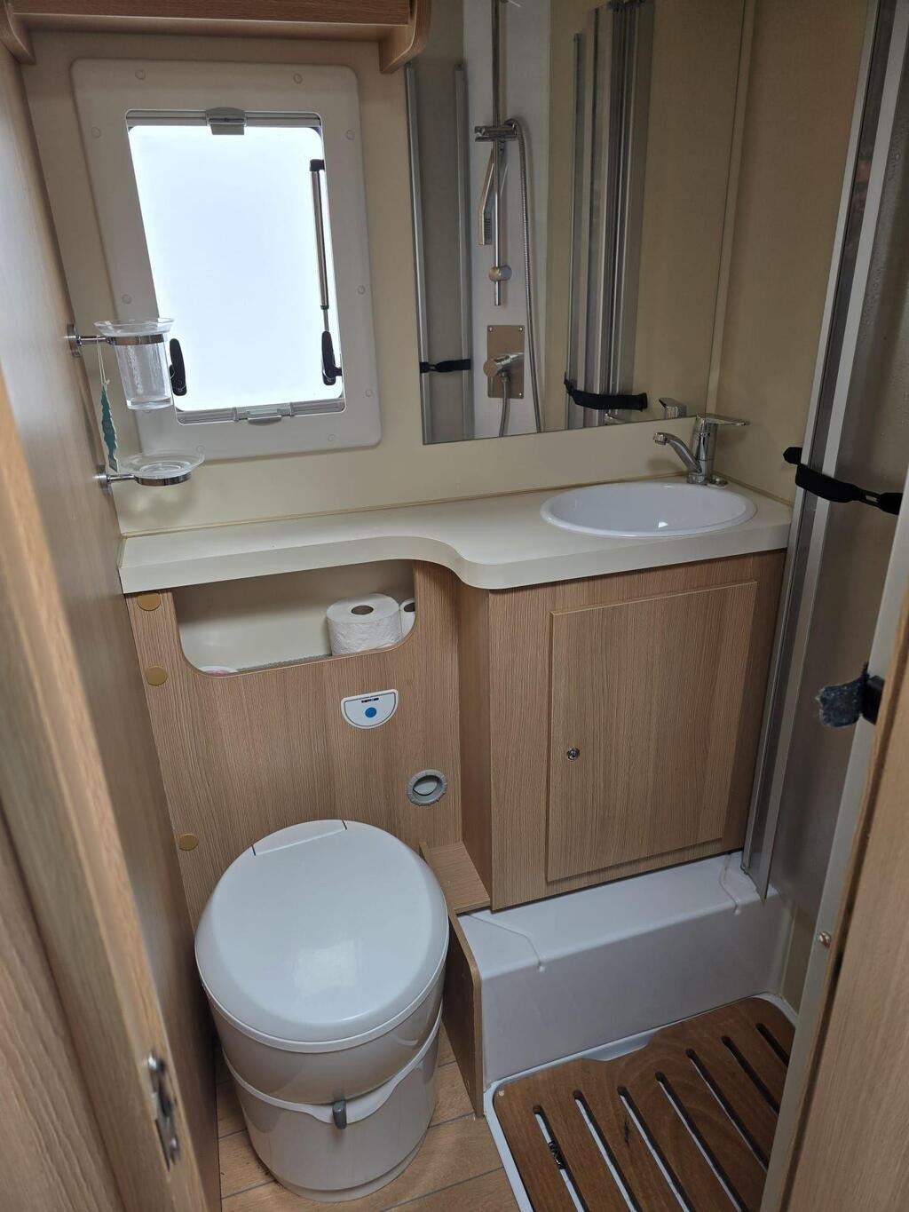 
								2021 McLouis Fusion full									