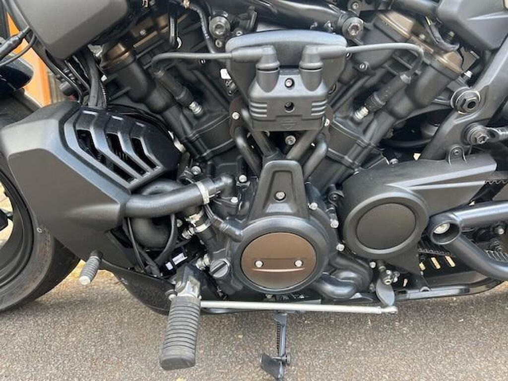 
								2024 Harley-Davidson Sportster full									