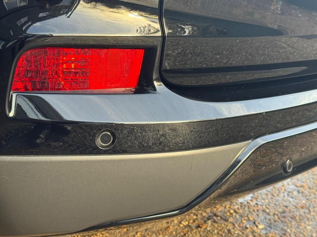 
								2017 Honda CR-V2.0 i-VTEC Black Edition 4WD full									