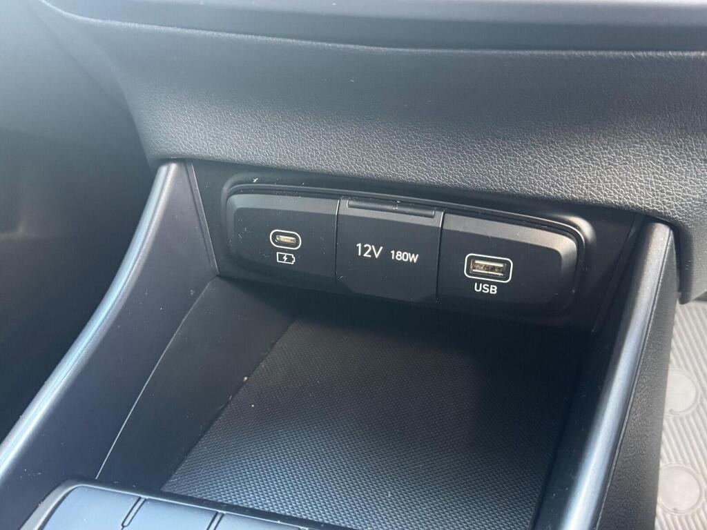 
								2024 Hyundai i20 1.0 T-GDi Advance full									