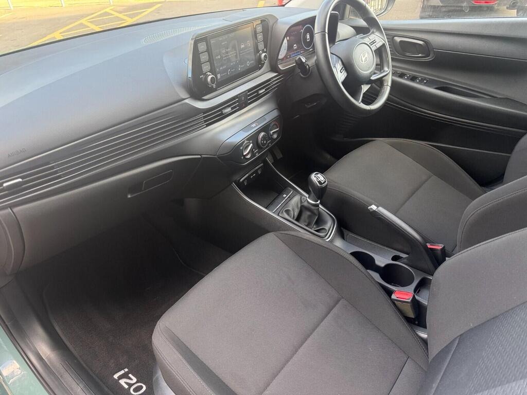 
								2024 Hyundai i20 1.0 T-GDi Advance full									