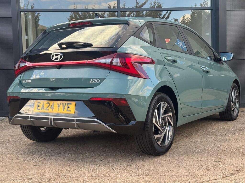
								2024 Hyundai i20 1.0 T-GDi Advance full									