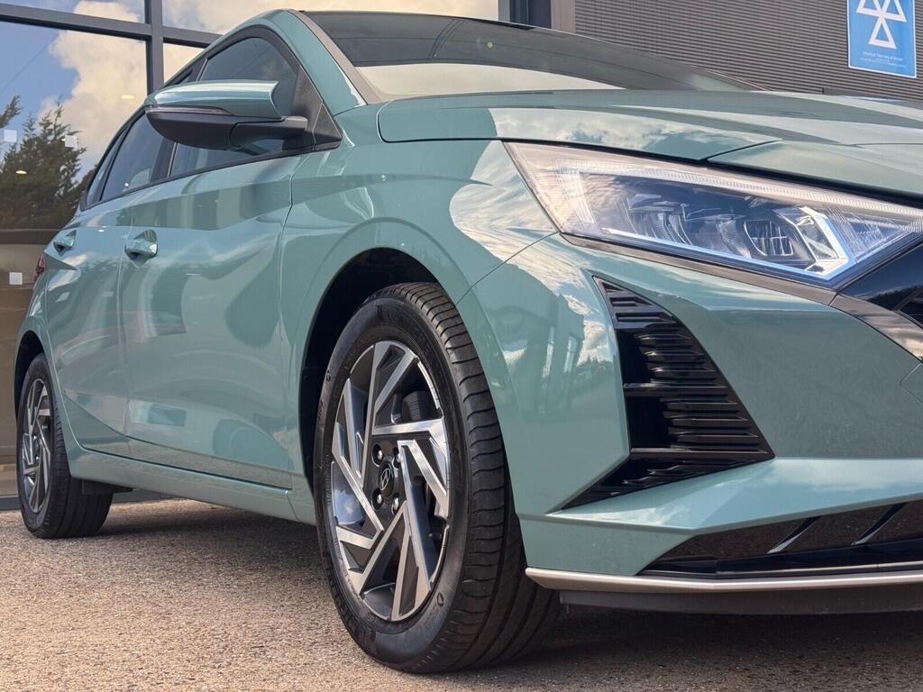 
								2024 Hyundai i20 1.0 T-GDi Advance full									